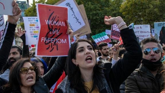 London protest over Iran draws thousands after the death of Mahsa Amini in police custody | Source: Koca Vehbi/Shutterstock